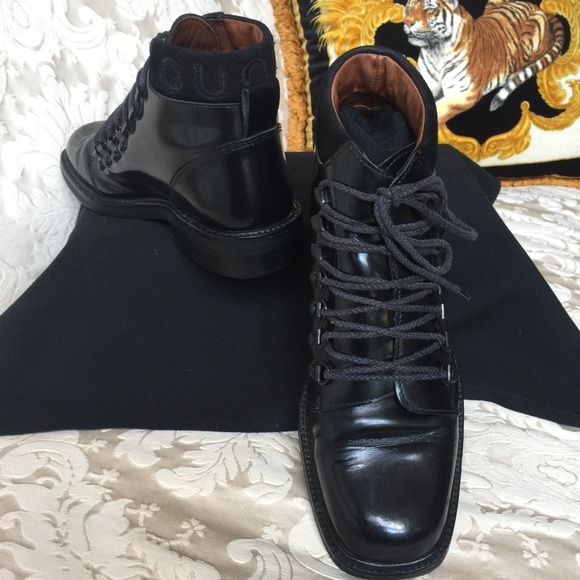 GUCCI Tom Ford ‘99 Black Leather Ankle Boots - Picture 5 of 7